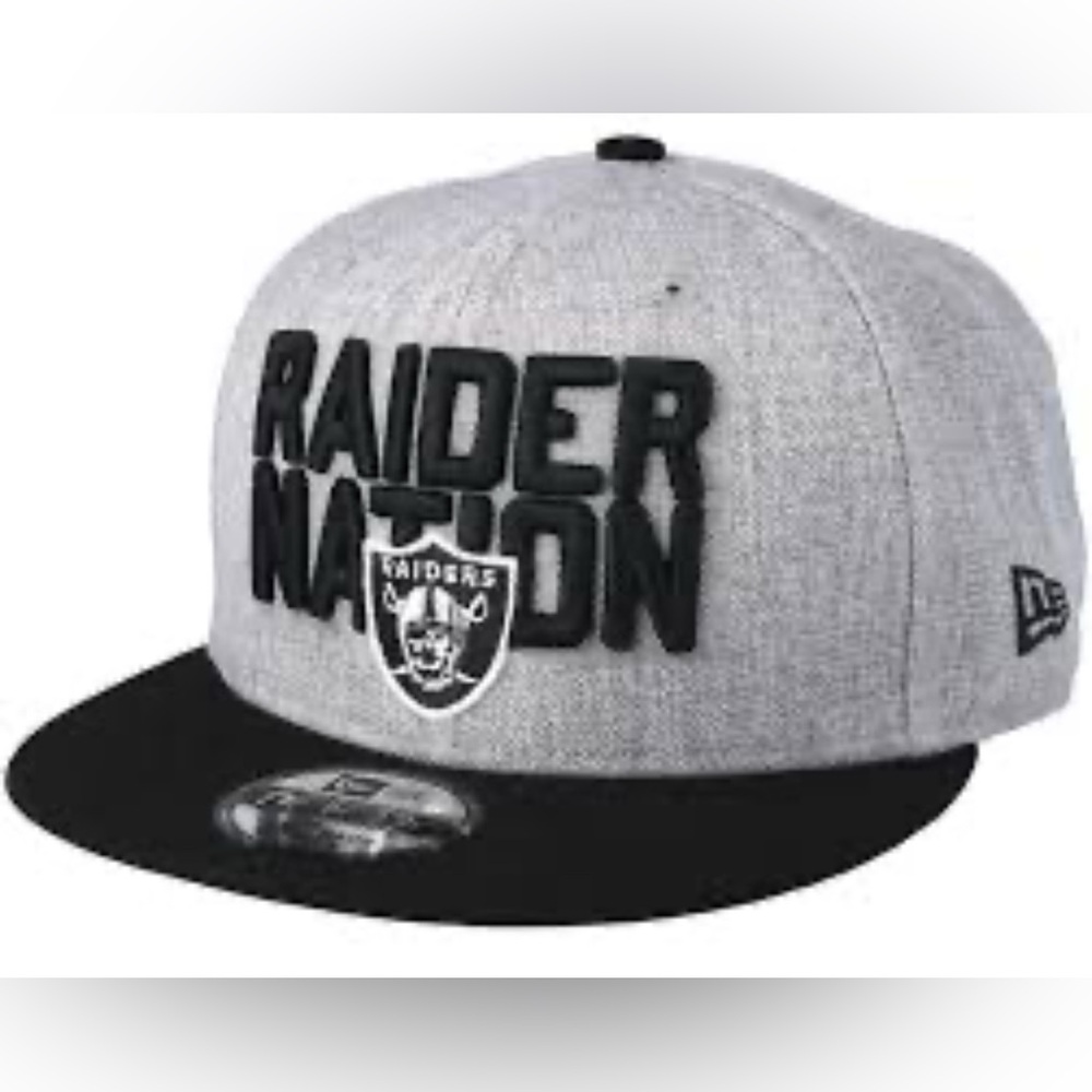 New Era Las Vegas Raiders 2018 NFL Draft On-Stage Snapback Cap – NWT